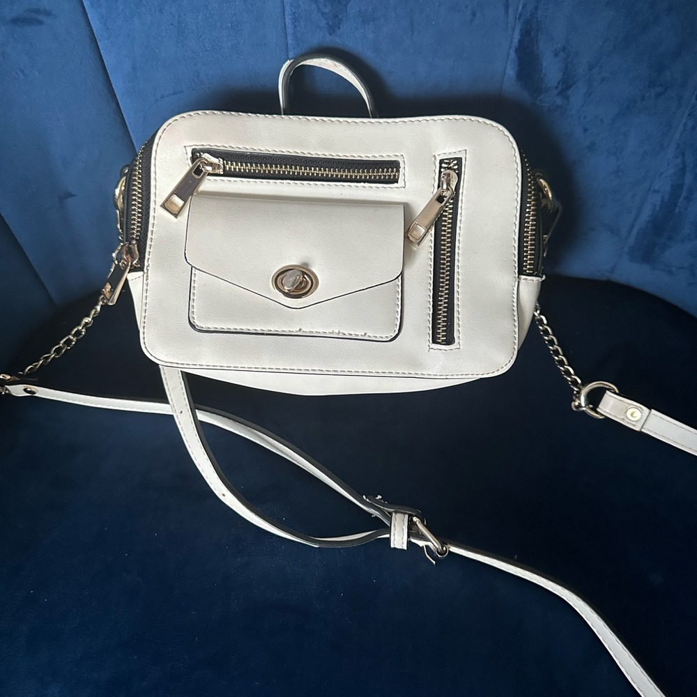 Fashion Nova White Crossbody Bag with Chain Strap